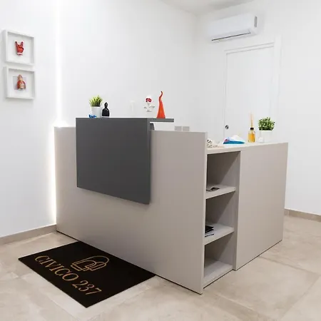 Bed & Breakfast Civico 237 Naples